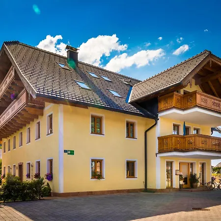 Seidenwebergut Anif Bei Salzburg Niederalm