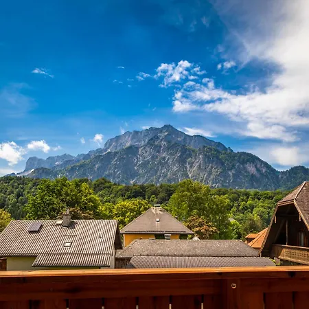 Seidenwebergut Anif Bei Salzburg *